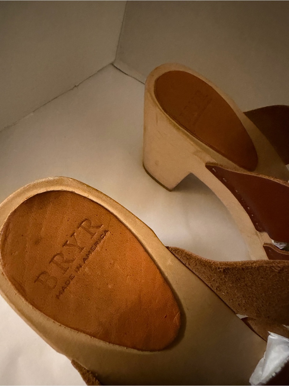 BRYR Zoe Leather Heel Clog Sz 38,8 Women’s - Picture 3 of 16